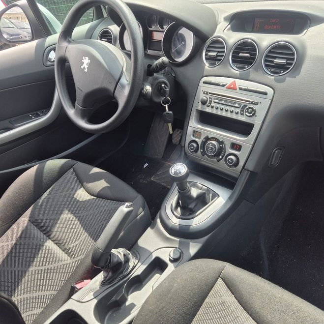 Peugeot 308 (2) 1.6 VTI 120 ACTIVE BVM5 5P 58000KM Gris de 2010