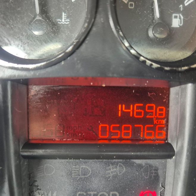 Peugeot 308 (2) 1.6 VTI 120 ACTIVE BVM5 5P 58000KM Gris de 2010