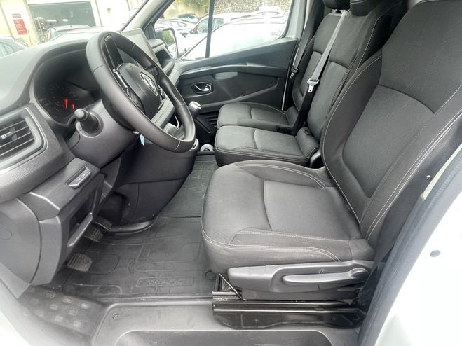 Renault Trafic III FG L2H1 3T 2.0 BLUE DCI 130CH GRAND  Blanc de 2023