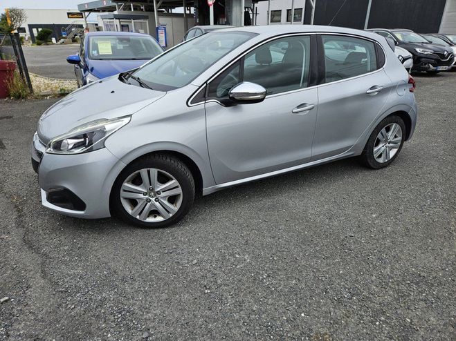Peugeot 208 1.6 BlueHDi 100ch Allure 5p GRIS de 2016