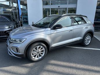  Voir détails -Volkswagen T Roc 1.5 TSI EVO2 150 Start/Stop DSG7 Style à Saint-Maximin (60)