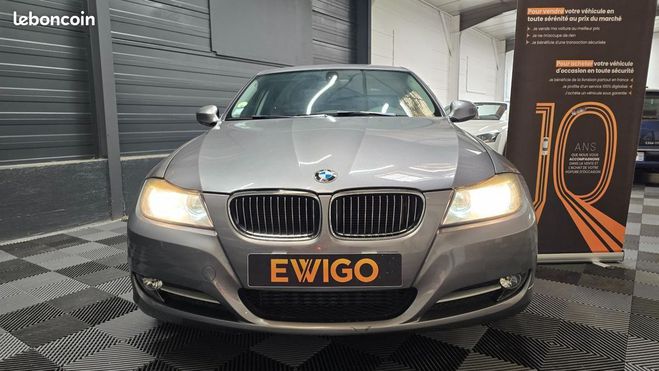 BMW Serie 3 318D LUXE BOITE AUTOMATIQUE Gris de 2011