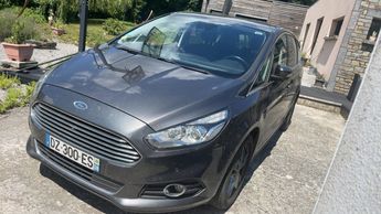  Voir détails -Ford S Max 2.0 TDCI 150CH STOP&START TITANIUM 7PLAC à Voreppe (38)