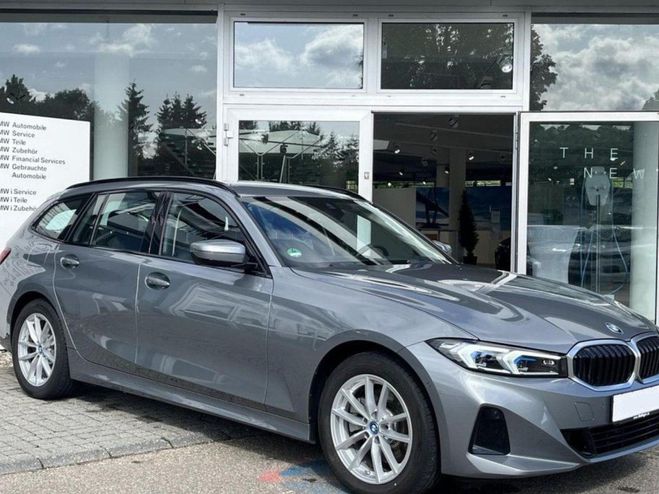 BMW Serie 3 touring 330e xDrive - BVA G21 LCI Busine Gris fonc de 2024