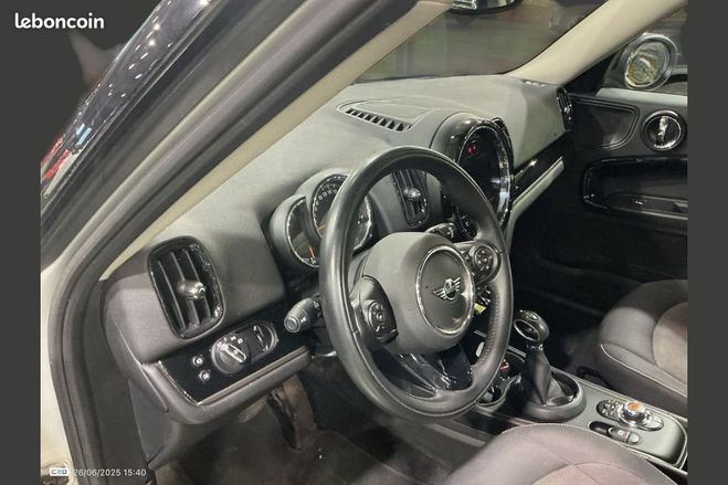 Mini Countryman (2) COOPER SE 125CH + 95CH ALL4 BVA6 TOI Blanc de 2021
