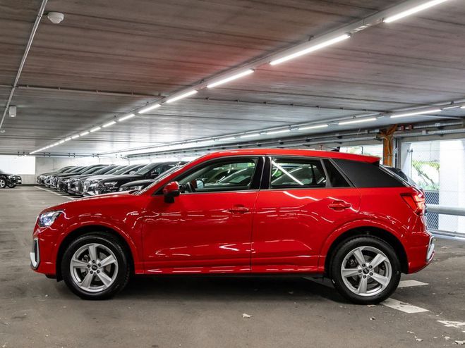 Audi Q2 35 TFSI s line AHK SHZ Keyless ACC Rouge de 