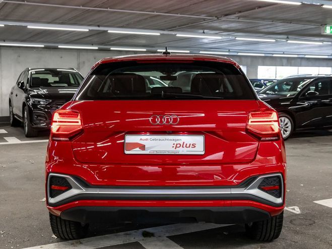 Audi Q2 35 TFSI s line AHK SHZ Keyless ACC Rouge de 