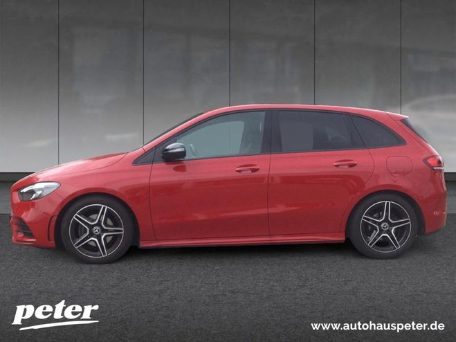 Mercedes Classe B 180 AMG, Night Paket, LED Rouge de 