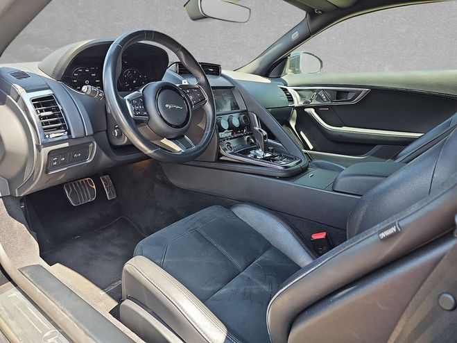 Jaguar F-Type F P300 RWD Coupe R Dynamic Noir Mtallise de 