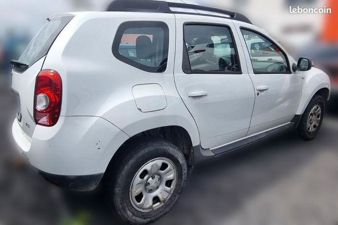 Dacia Duster 1.5 dCi Eco2 107ch Blanc de 2012