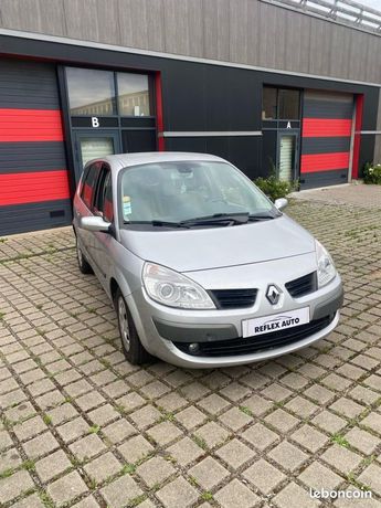  Voir détails -Renault Grand Scenic 2 1.9dci 130ch 74000kms 1ere main à Tourcoing (59)