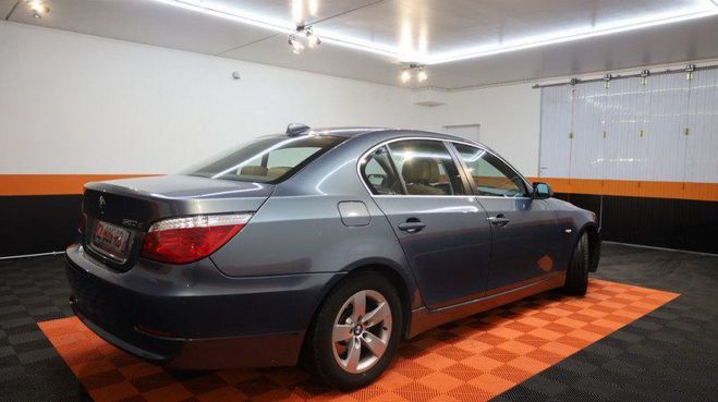 BMW Serie 5 (E60) 520D 177CH EXCELLIS Bleu F de 2009