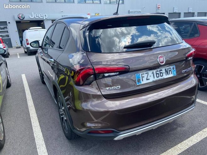 Fiat Tipo Cross 1.0 FireFly Turbo 100ch S-S Plus G Marron de 2021