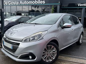  Voir détails -Peugeot 208 PHASE 2 ALLURE 1.2 110 Cv APPLE CARPLAY  à Taverny (95)