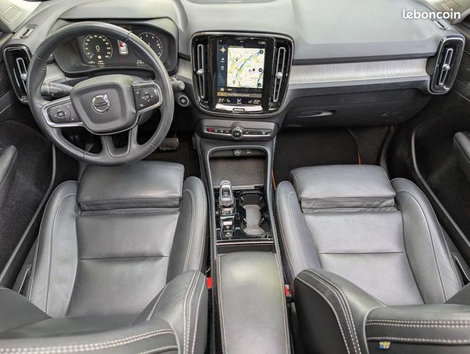 Volvo XC40 T5 RECHARGE 180CH + 82CH INSCRIPTION LUX Noir de 2021