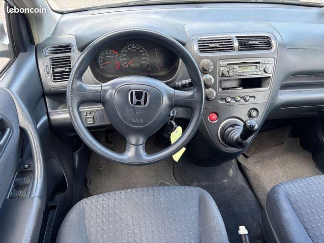 Honda Civic 1.6I ess 110ch LS 5p Gris de 2002