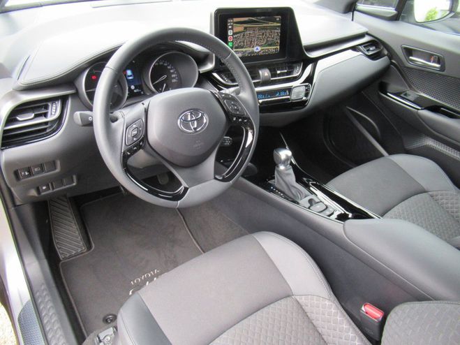 Toyota C HR 1.8 HYBRIDE 122CH DESIGN ULTIMATE E-CVT Gris Clair de 2023