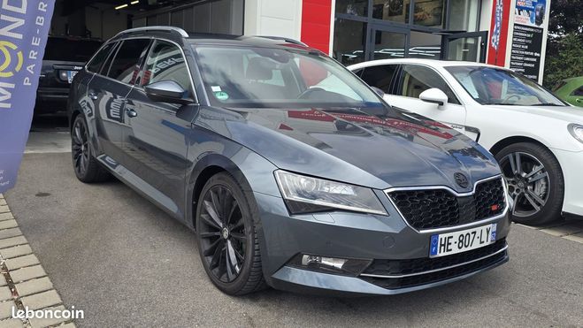 Skoda Superb Break RS III sportline 2.0 tfsi 280cv 10 Bleu de 2016