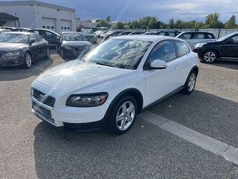  Voir détails -Volvo C30 2.0 D 136ch Kinetic Powershift BVA 1erMa à Entzheim (67)
