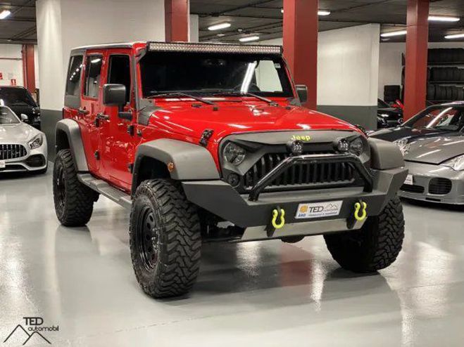 Jeep Wrangler Unlimited Sahara 2.8 crd 200cv Vermell  de 2015