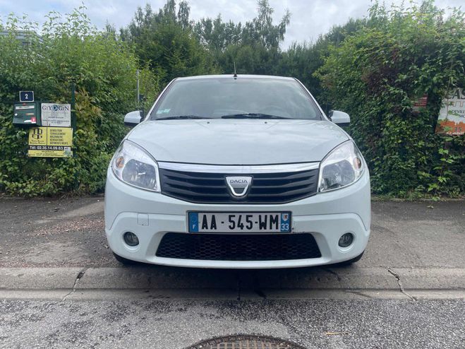 Dacia Sandero 1.4 MPI 75CV Blanc Laqu de 2009