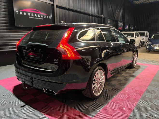 Volvo V60 plug-in hybrid d6 awd 215 68 ch r-design NOIR de 2014