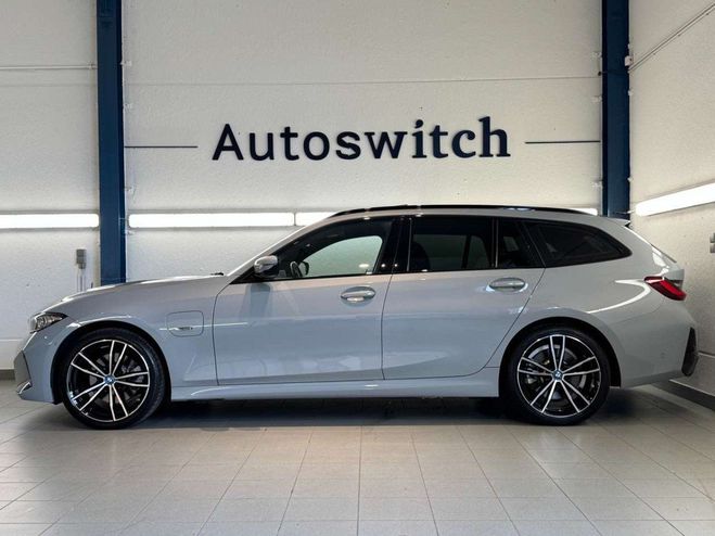 BMW Serie 3 Touring 330 e -MSport-Pano-ActCruise-Tre Gris Mtallis de 