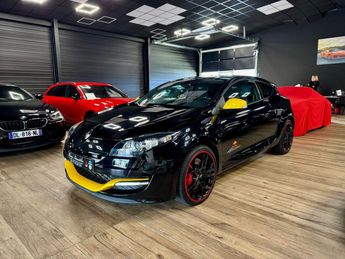  Voir détails -Renault Megane Coup III (2) 2.0 T 265 RS S&S RED BULL  à Saint-Vincent-de-Boisset (42)