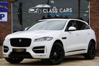  Voir détails -Jaguar F Pace 2.0 D AWD R-SPORT PANO VIRTUAL-COCKPIT C à Sombreffe (51)