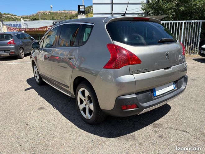 Peugeot 3008 1.6 hdi 110 cv premium pack Autre de 2010
