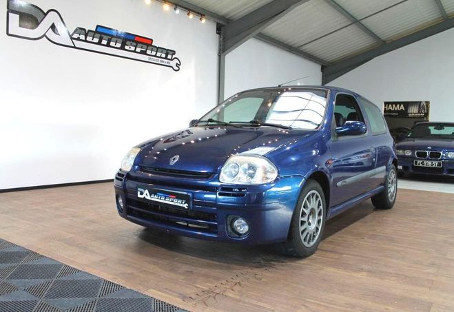 Renault Clio 2.0i 16V II BERLINE Sport PHASE 1 INCONNU de 2001