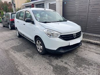  Voir détails -Dacia Lodgy 1.2 TCe 115ch Laurate 5 places à chirolles (38)