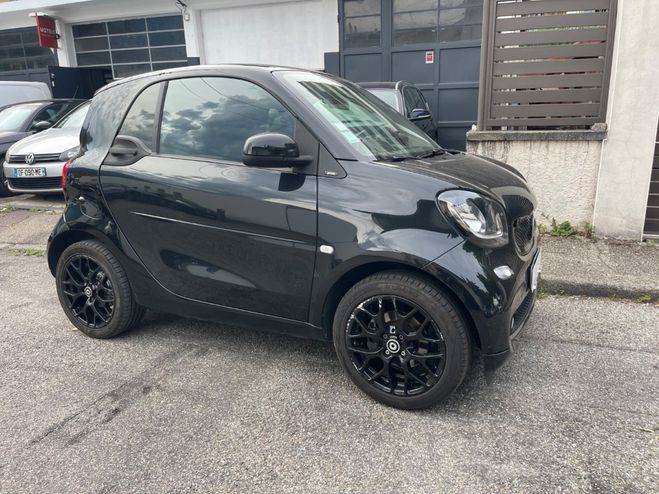Smart Fortwo III 1.0 71 BUSINESS Couleur noir mtal de 2016