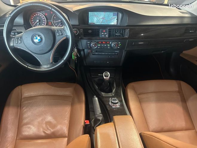 BMW Serie 3 COUPE 2.0 318I 145 LUXE + TOIT OUVRANT S Blanc de 2011