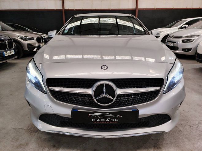 Mercedes Classe A III (2) 180 Fascination 7G-DCT INCONN de 2015
