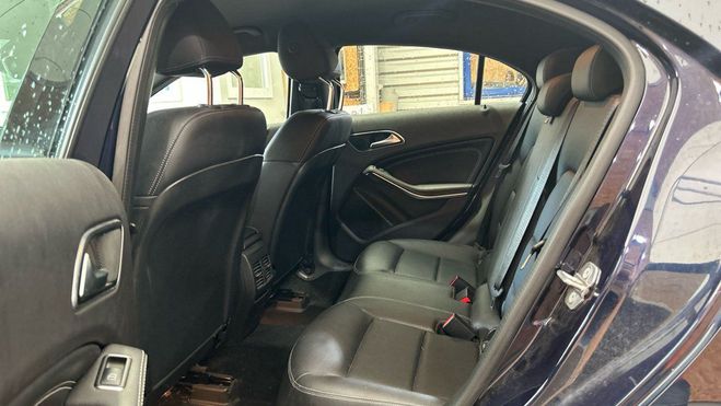 Mercedes Classe A 180 D SPORT EDITION 7G-DCT Bleu F de 2018