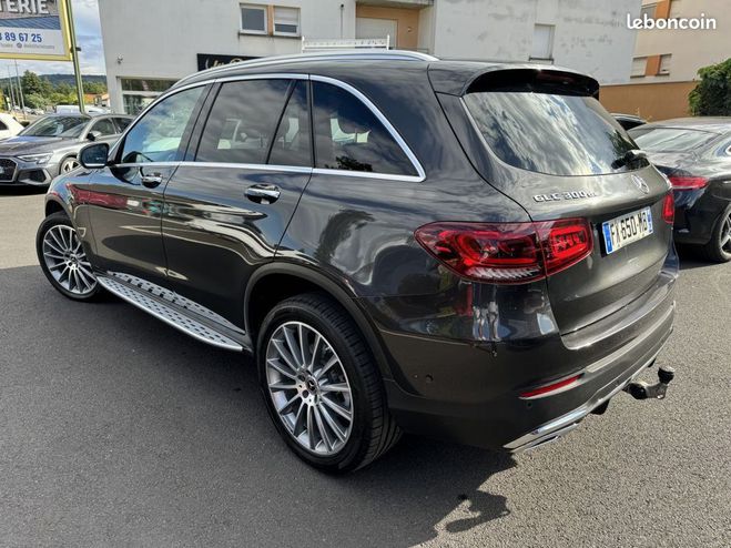 Mercedes GLC Classe 2.0 300 DE AMG LINE 4MATIC Gris de 2021