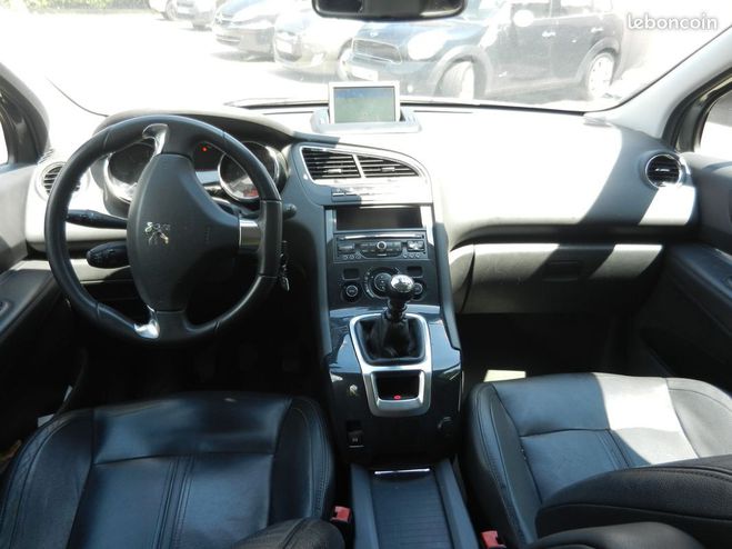 Peugeot 5008 7PLACES GPS Toit Panoramique sieges cuir Autre de 2013