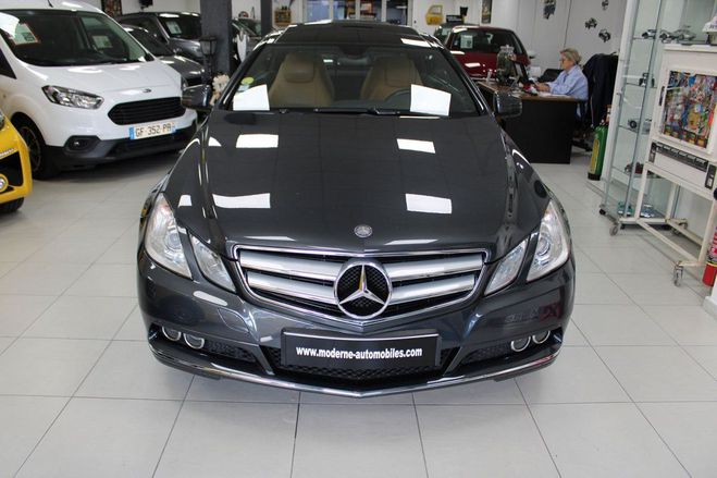 Mercedes Classe E COUPE 250 CDI EXECUTIVE BE BA Gris F de 2010