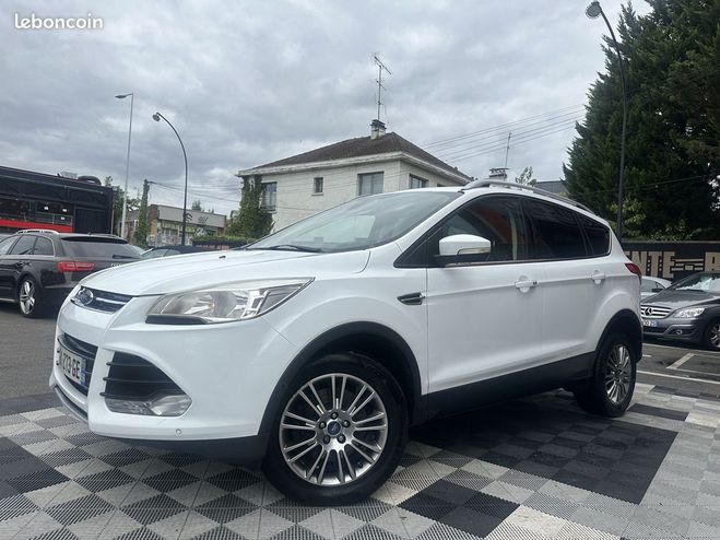 Ford Kuga 2.0 TDCI 140CH FAP TITANIUM Blanc de 2014