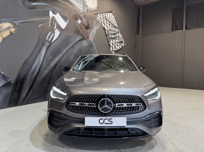 Mercedes Classe GLA (2) 250 E AMG LINE Pack sport black Gris Clair de 2021