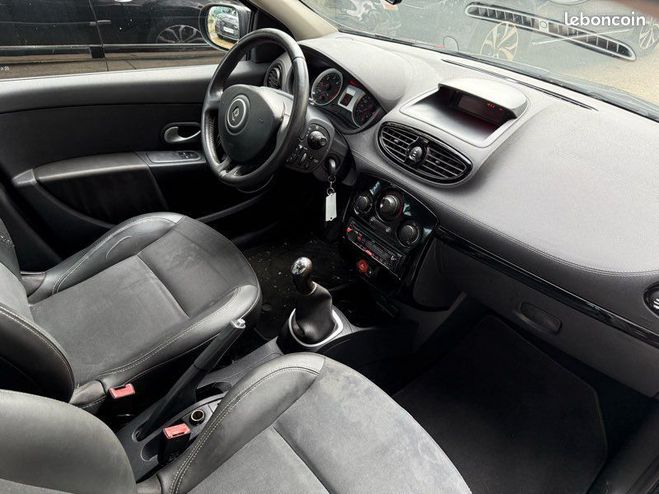 Renault Clio 3 1.5 dCi 75CV Phase 2 Anne 11-2011 CT  Noir de 2012