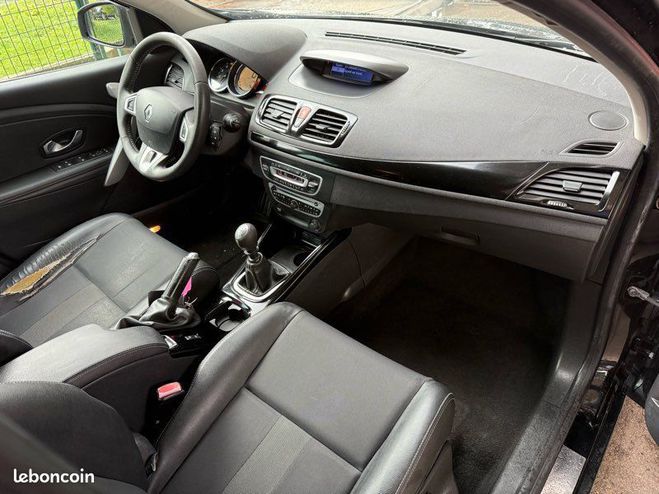 Renault Megane 3 1.9 dCi 130CV BOSE Anne 05-2011 150.0 Noir de 2011
