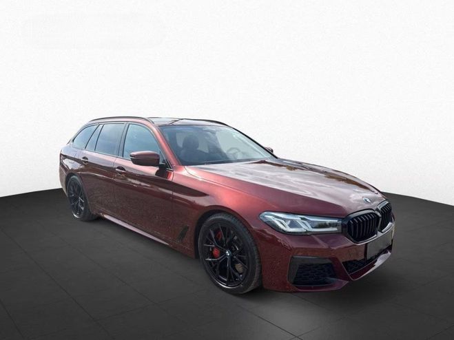 BMW Serie 5 Touring G31 LCI 530d TwinPower Turbo 286 Rouge Aventurin de 2022