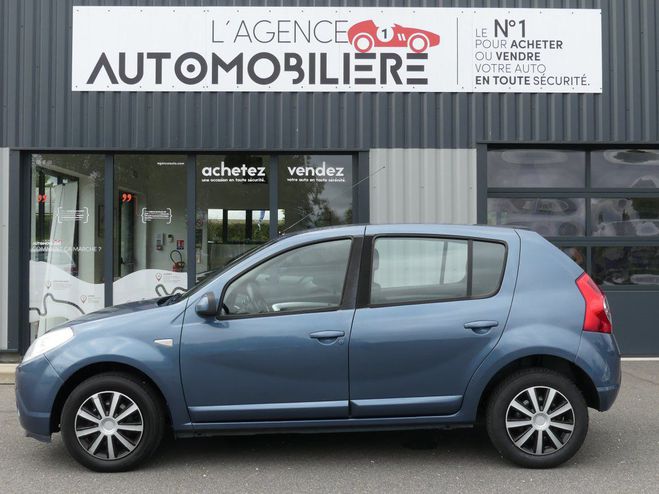 Dacia Sandero 1.5 DCI 70 CV AMBIANCE Bleu de 2009