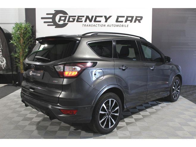 Ford Kuga ST-Line 1.5 TDCi 120CH 4x2 PHASE 2 1re  GRIS FONCE de 2017