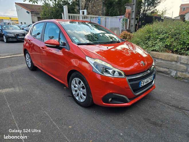 Peugeot 208 1.2l Ess 68ch GARANTIE Orange de 2017