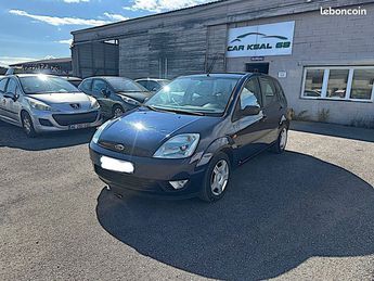  Voir détails -Ford Fiesta 1.4 16V 80CH GHIA 5P à Wittelsheim (68)
