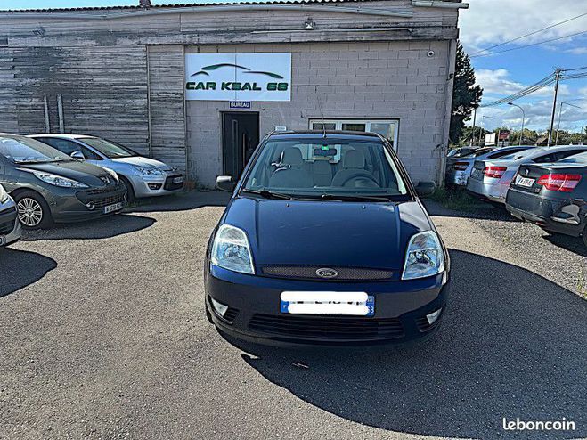 Ford Fiesta 1.4 16V 80CH GHIA 5P Bleu de 2003