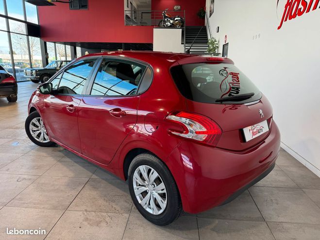 Peugeot 208 VTi 82cv-2013 Rouge de 2013
